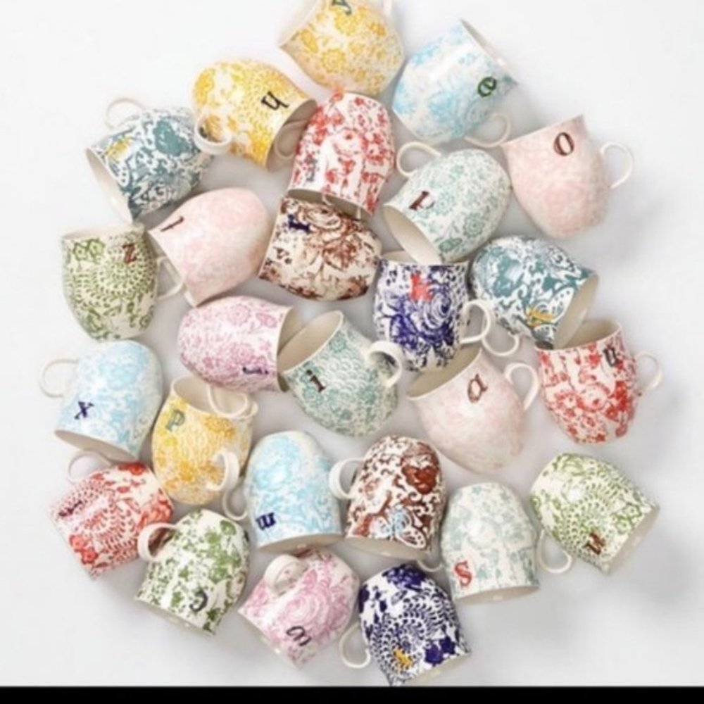 Anthropologie P Mug